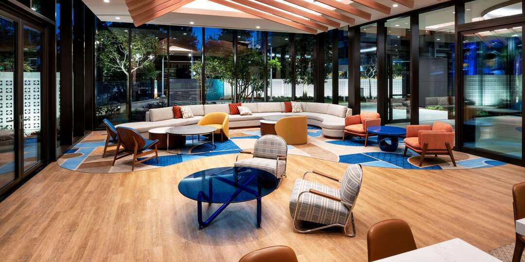 Disneyland Hotel